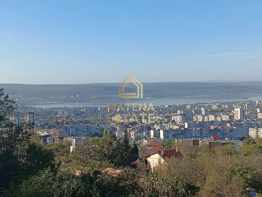 Къща за продажба, Варна, м-т Пчелина