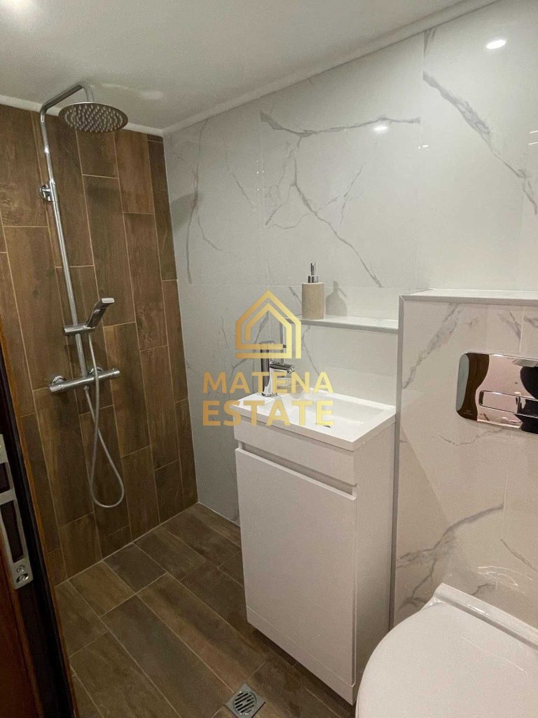 Луксозен едностаен апартамент в София, Център