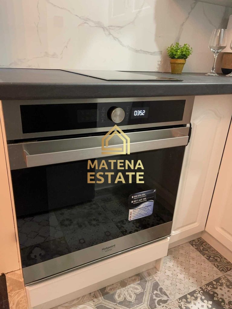 Луксозен едностаен апартамент в София, Център