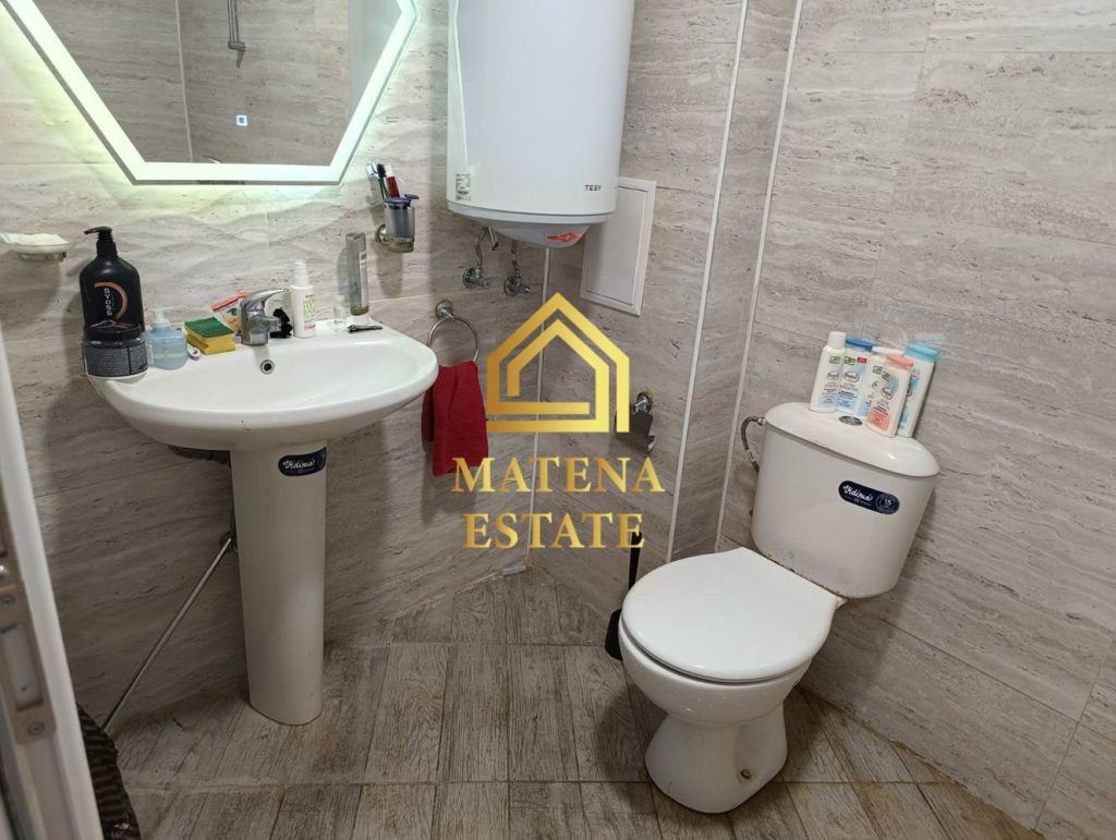 Двустаен апартамент за продажба в кв. Малинова долина, София