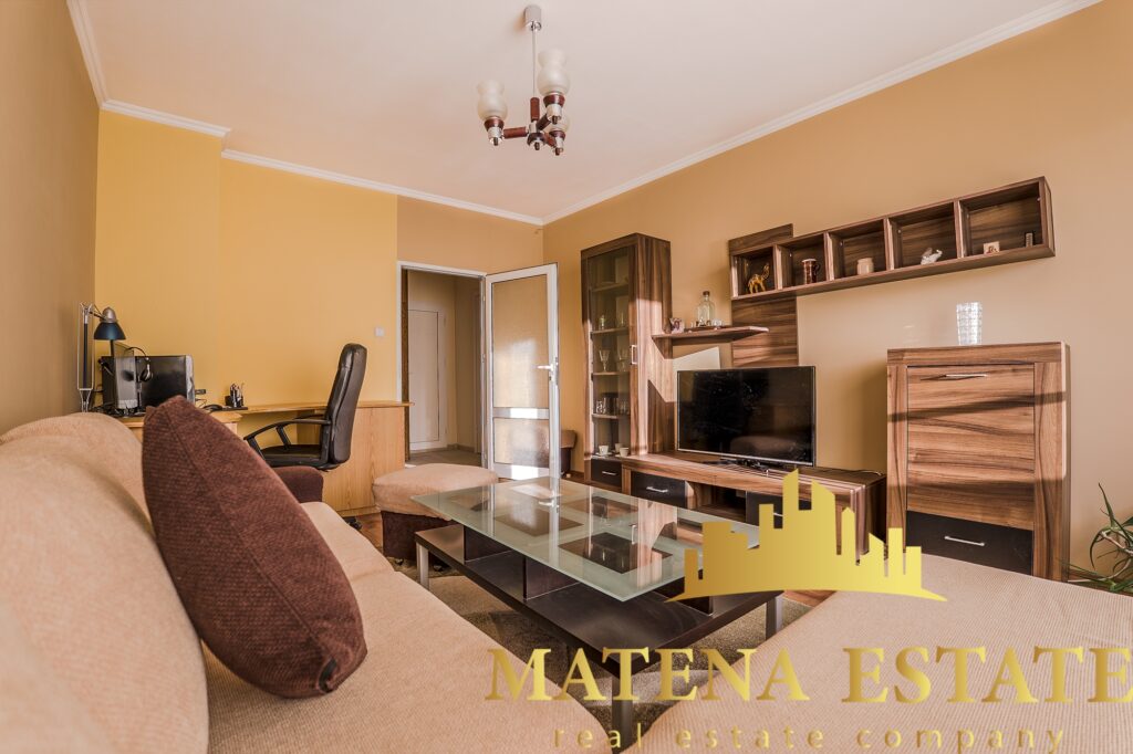 Продава се обзаведен тристаен апартамент , София, ж.к. Овча купел 1