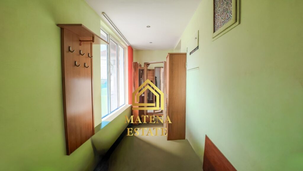 Къща за продажба в кв. Обеля, София