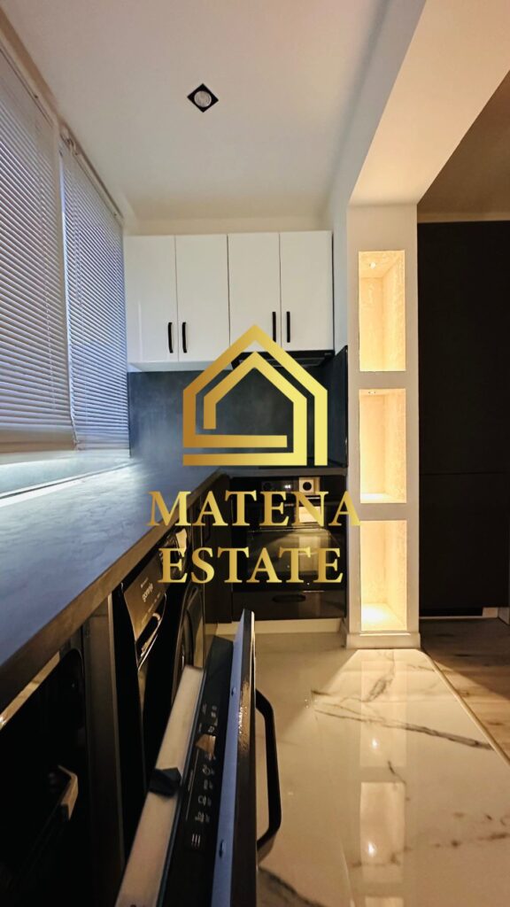 Двустаен апартамент, преустроен в тристаен в Обеля 1, София