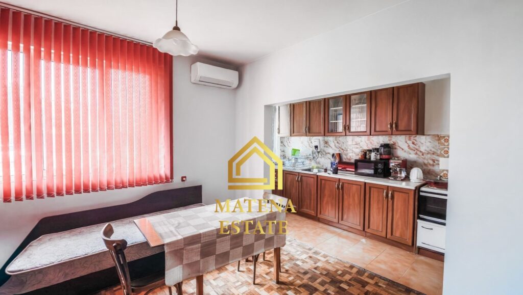 Къща за продажба в кв. Обеля, София