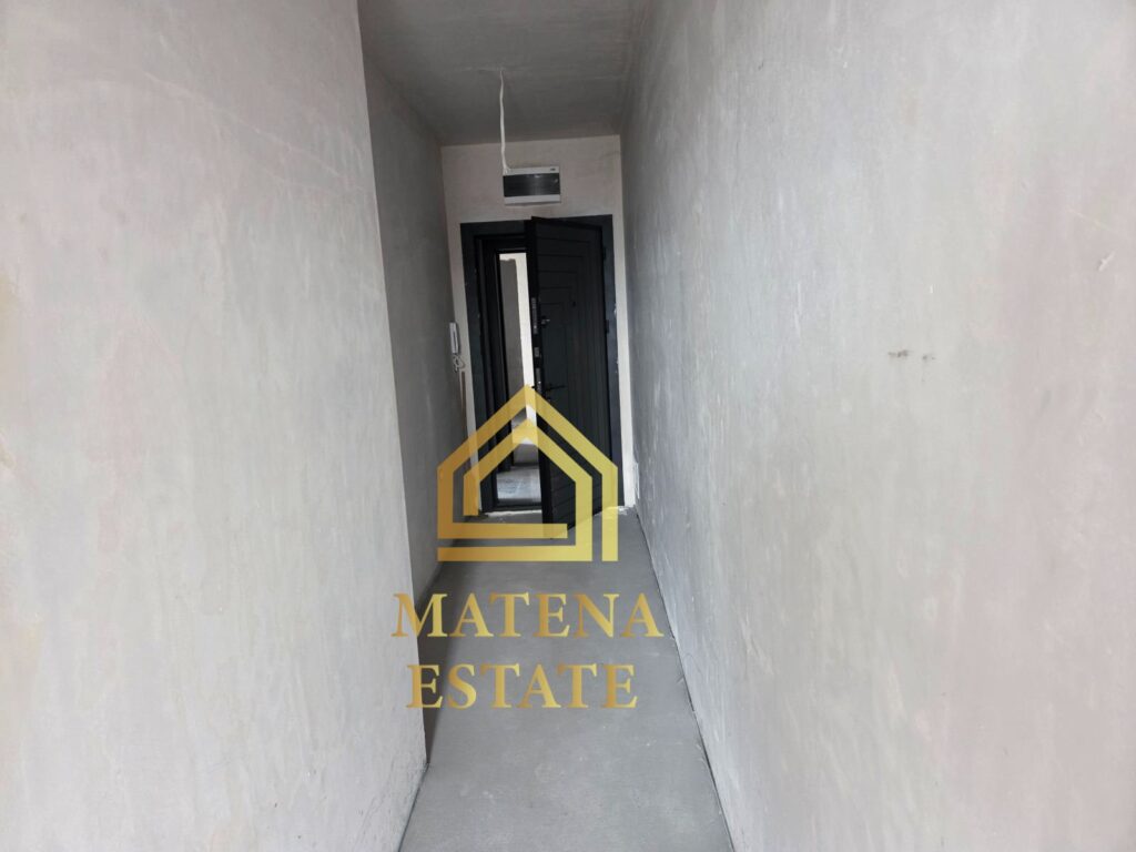 Продава се двустаен апартамент в гр. София, ж.к. Овча купел