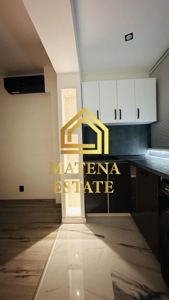 Двустаен апартамент, преустроен в тристаен в Обеля 1, София