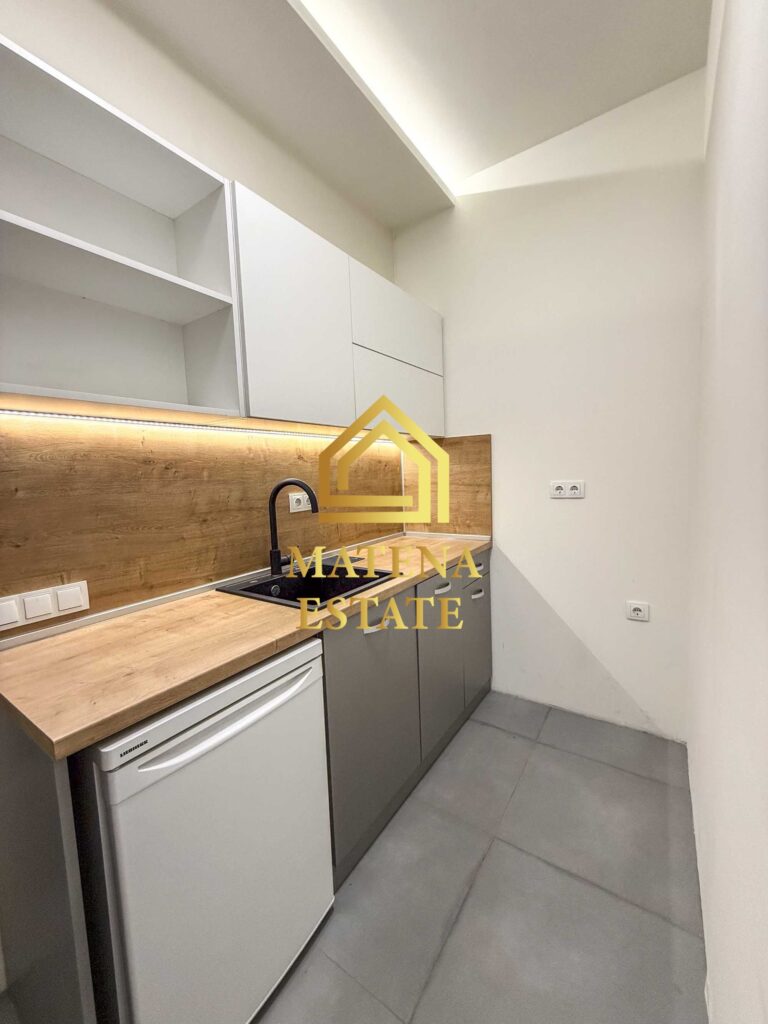 Стилен двустаен апартамент под наем в кв. Кръстова вада, София