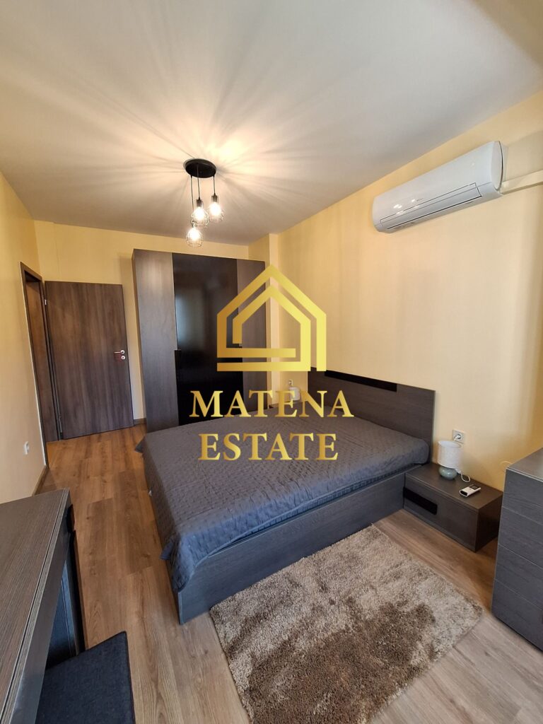 Тристаен апартамент под наем в София, Център