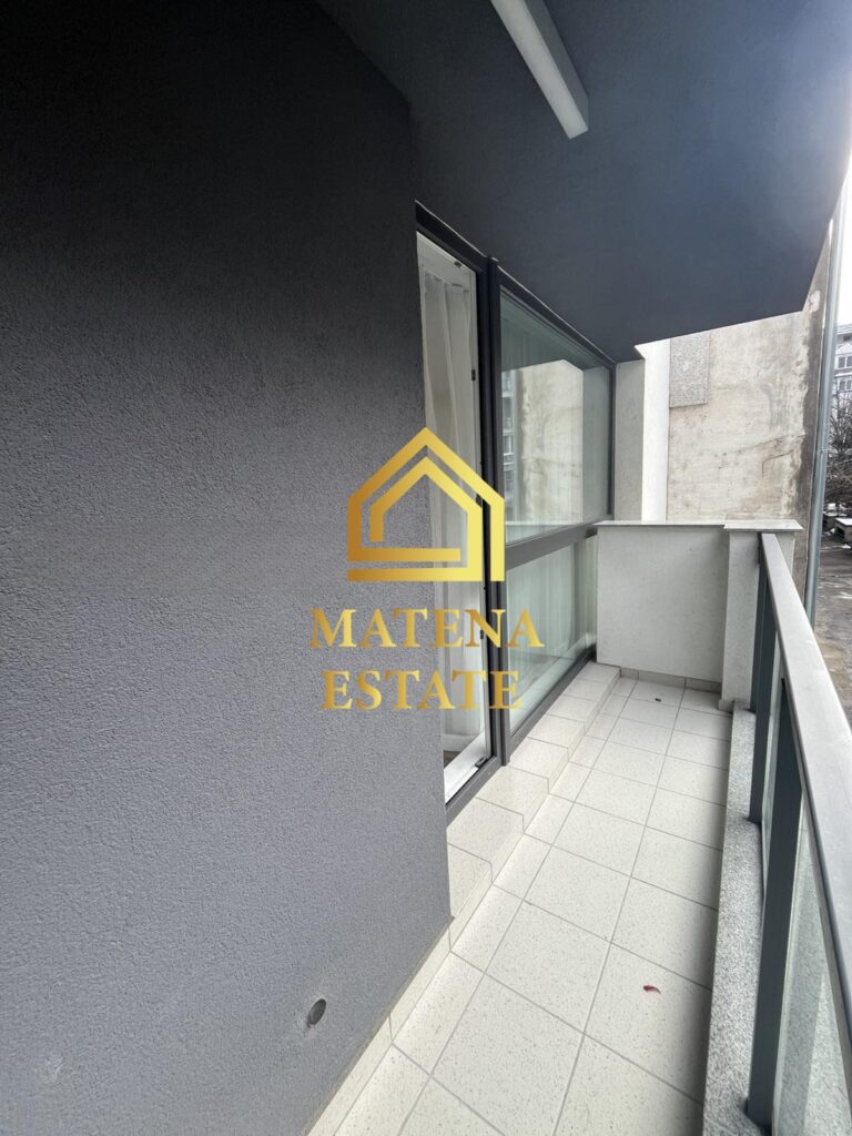 Луксозен тристаен апартамент под наем в кв. Борово, София