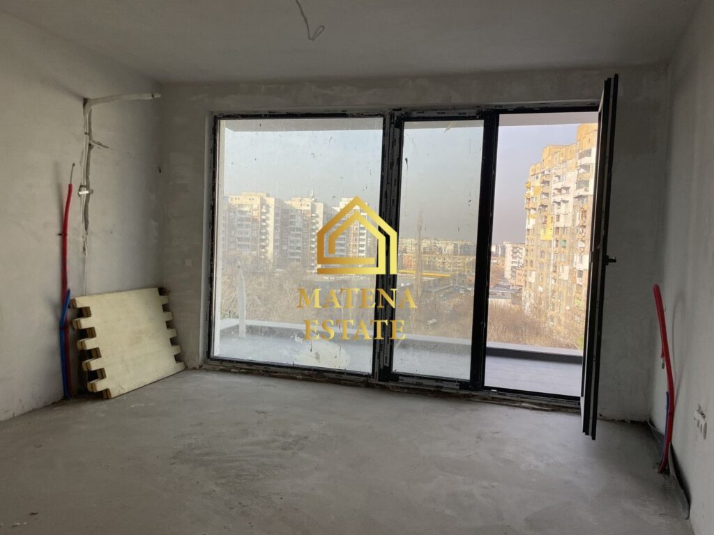 Тристаен апартамент за продажба в кв. Сухата река, София