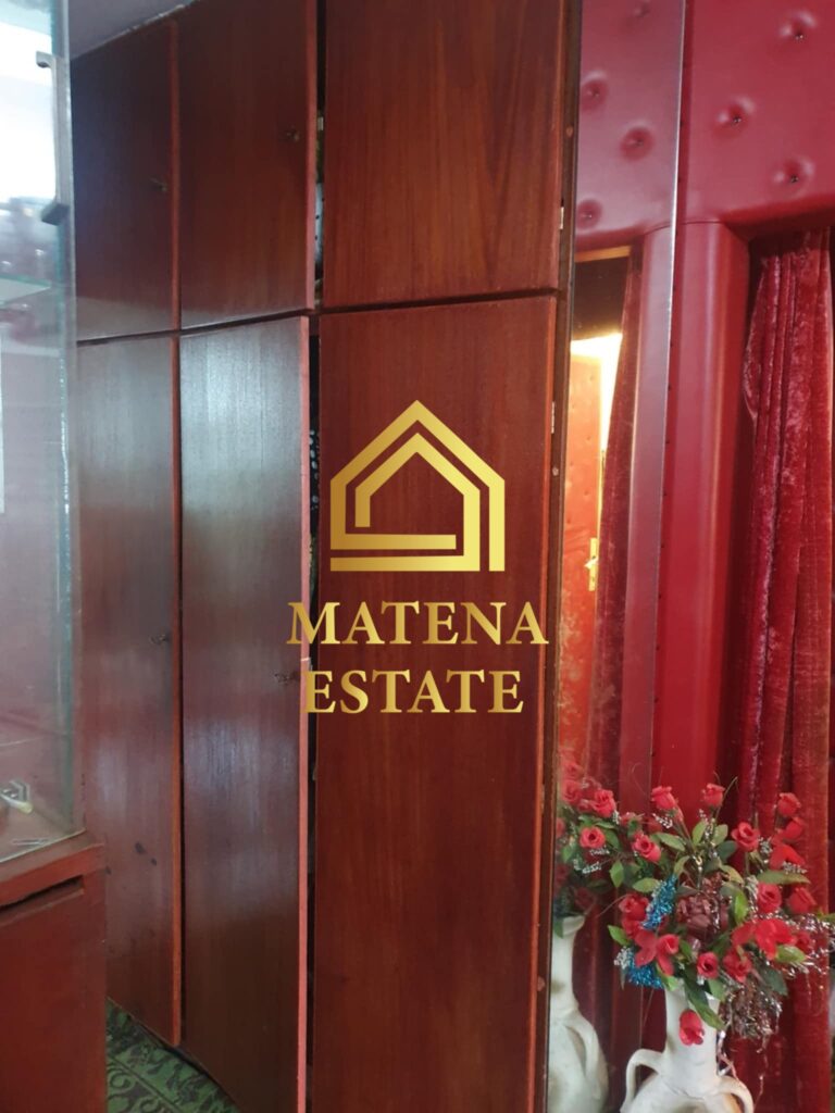 Просторен тристаен апартамент за продажба в кв. Сухата река, София