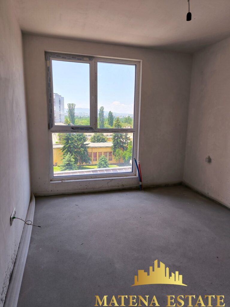 Просторен тристаен апартамент в затворен комплекс Garden Residence | Метростанция "Ломско шосе"