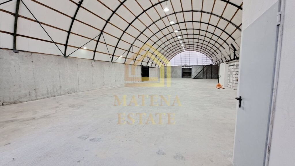 Склад за продажба в с. Волуяк, София