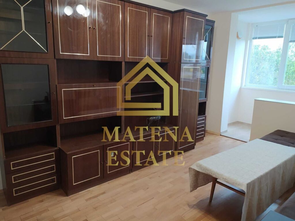 Тристаен апартамент под наем в кв. Слатина, София