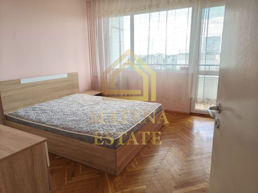 Тристаен апартамент за продажба в кв. Гео Милев, София